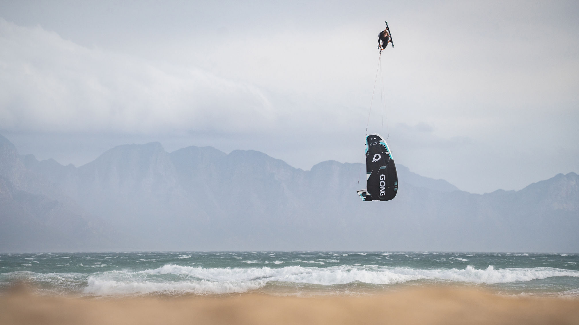 GONG // yucel paralik